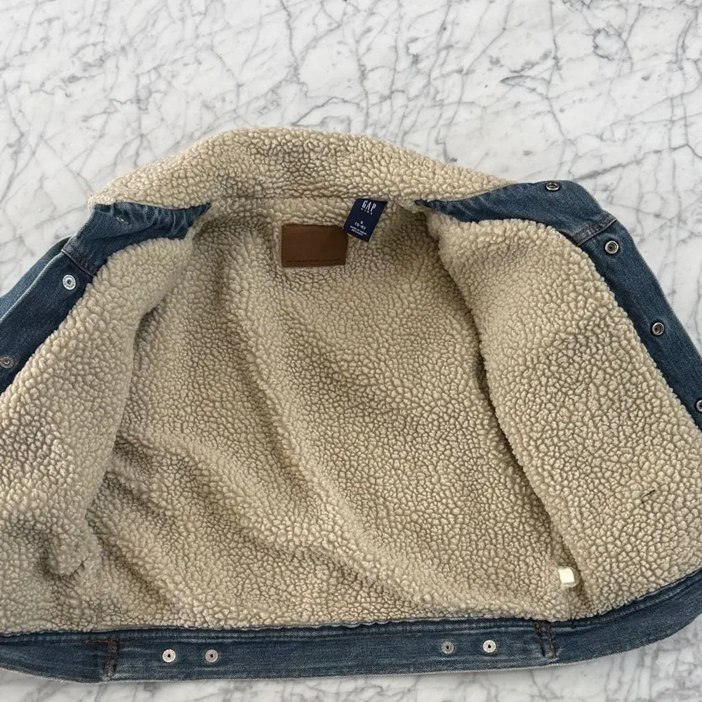 GAP kids sherpa